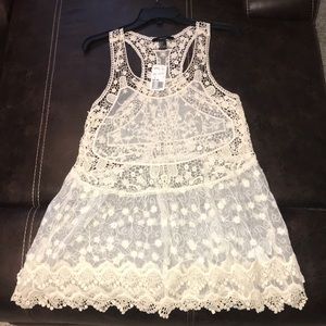 Forever 21 NWT Off-White Lace Tank Top